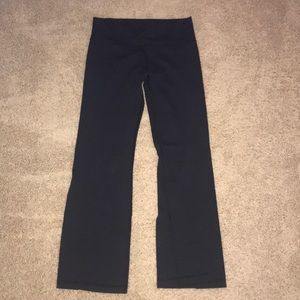 BARELY WORN lulu lemon black leggings!